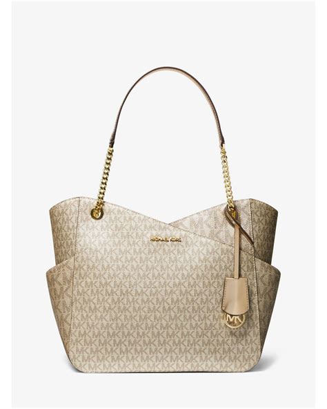 log set michael kors|Michael Kors Singles’ Day Sale: Best Bags Under $150 Plus.